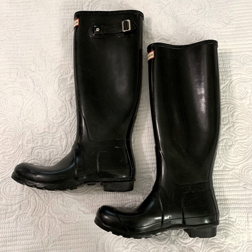Hunter boots, black size 8!